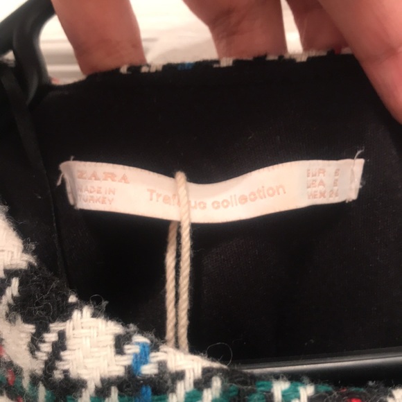 Zara. Beautiful dress with back zipper. Size small - Picture 6 of 9